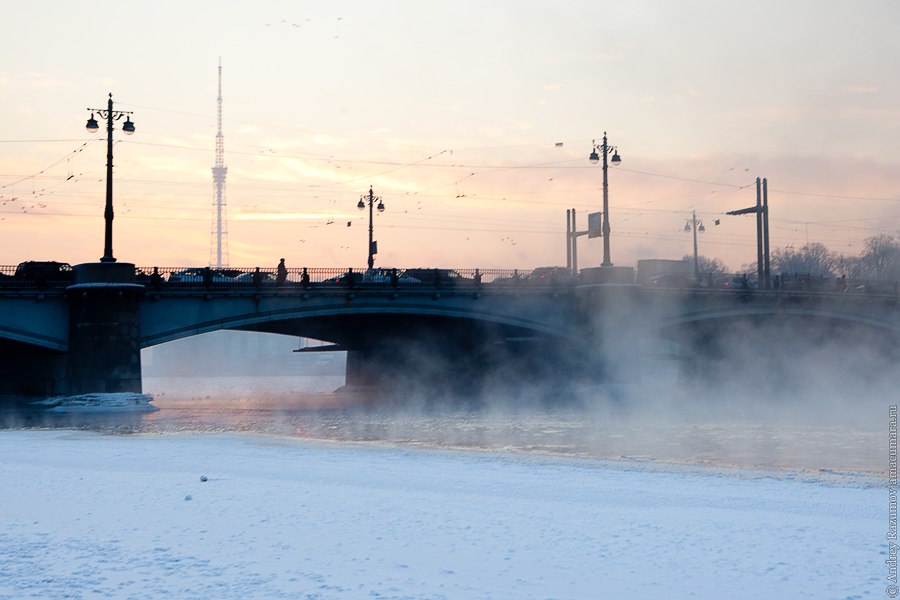 Ушаковский мост зимой